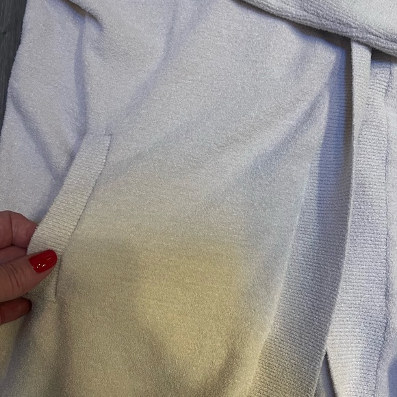 Cream Hooded barefoot dreams Lounge Set - Picture 4 of 6